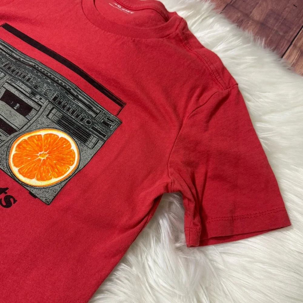 Old Navy Red Graphic Short Sleeve Shirt - Boys Size M (8)